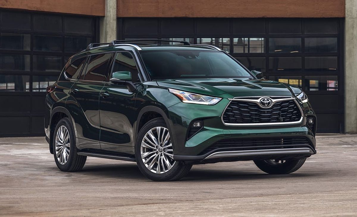 2023 Toyota Highlander Platinum