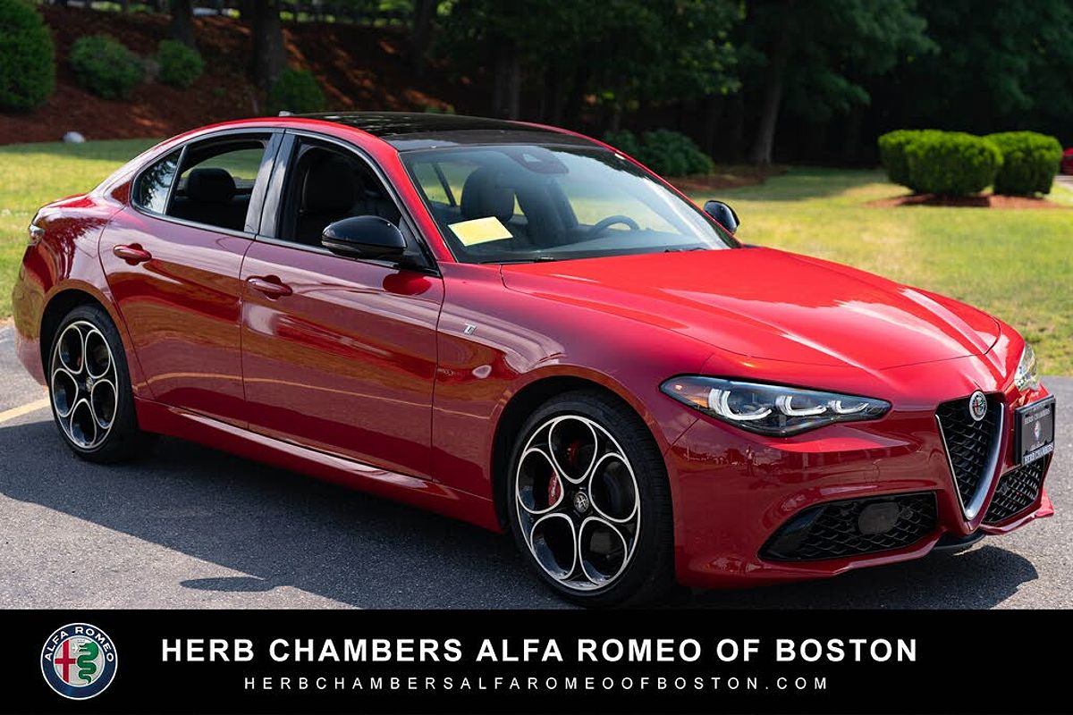 2024 Alfa Romeo Giulia Ti AWD Sedan